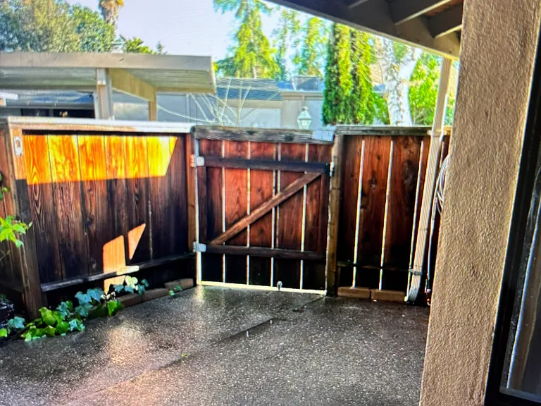 3450 W Benjamin Holt Dr — Photo 5