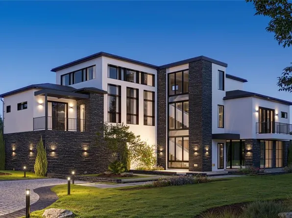 7845 Marsh Pointe Dr, Tampa, FL 33635