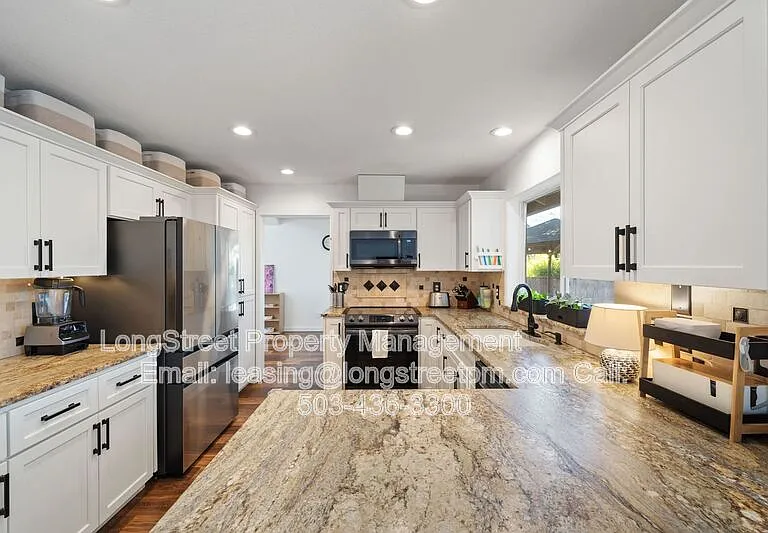 3144 NE 2nd Ct — Photo 51