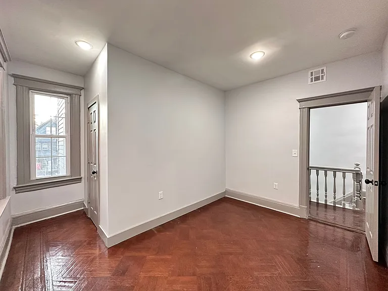 126 Wegman Pkwy #3E — Photo 8