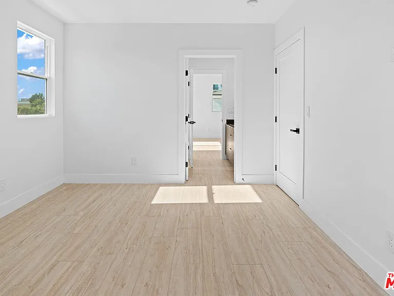 15224 W Holyland Dr — Photo 15