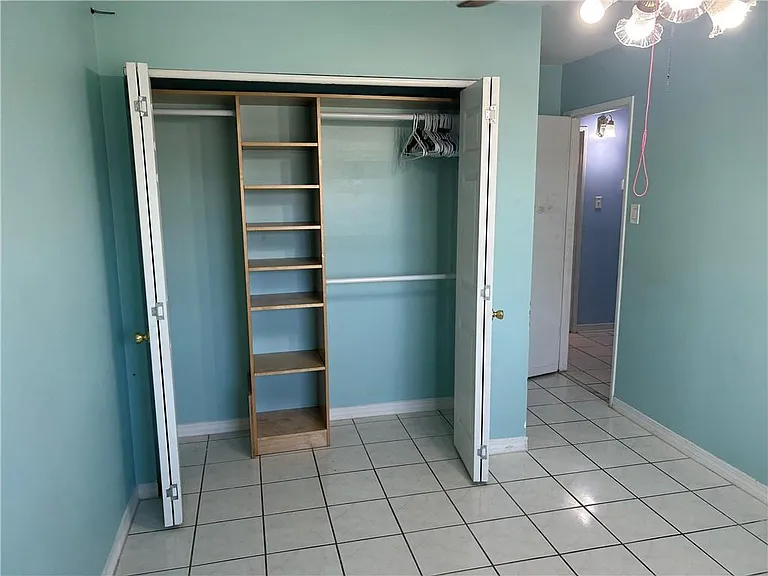 725 Oakwood Dr — Photo 19