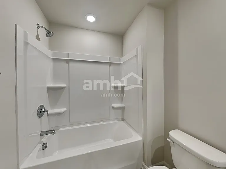 303 Granby Trl — Photo 16