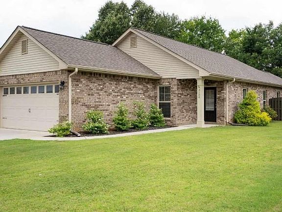 2nd image of 3100 Magnolia Leaf Cir SE