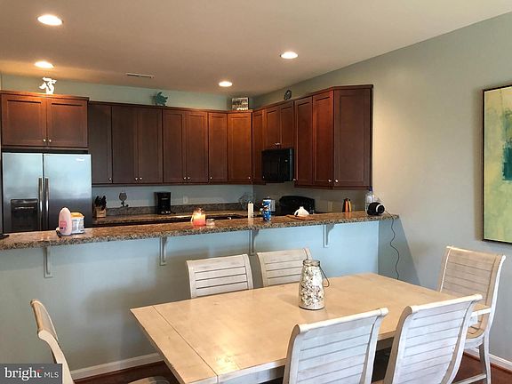 4th image of 35733 Coleman Ave #13