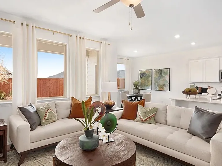1462 Everett Gardens Way — Photo 3