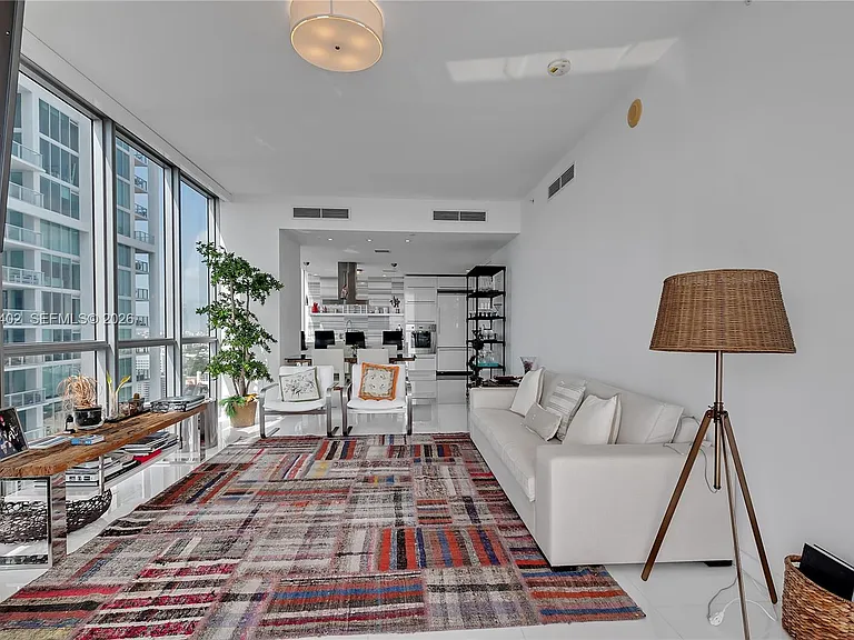 1100 Biscayne Blvd #3901 — Photo 6