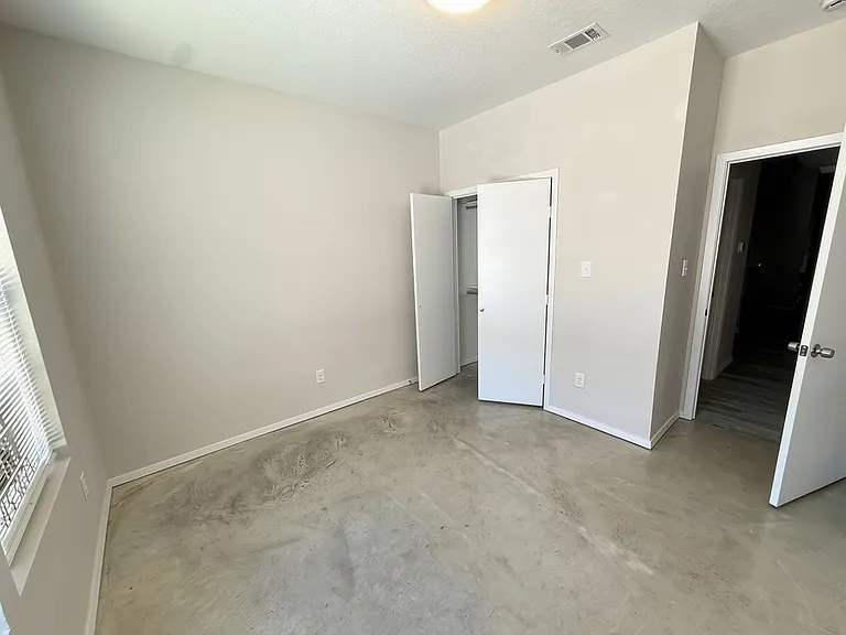221 San Angelo Ave #A — Photo 8