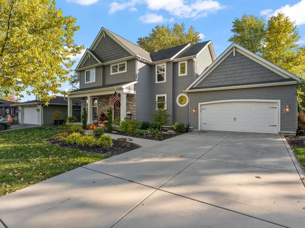 4149 Oakmont Ct, Crown Point, IN 46307