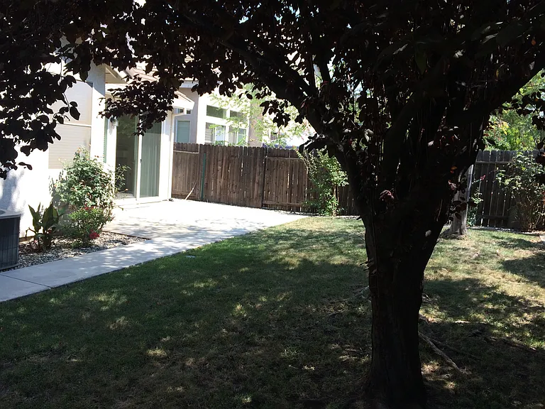 7948 Robinson Dr — Photo 8