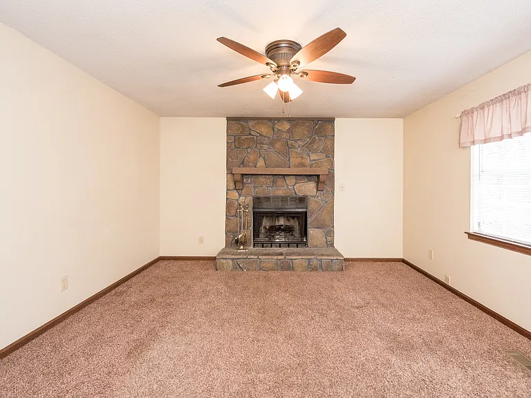 5172 Oak Haven Cir — Photo 10