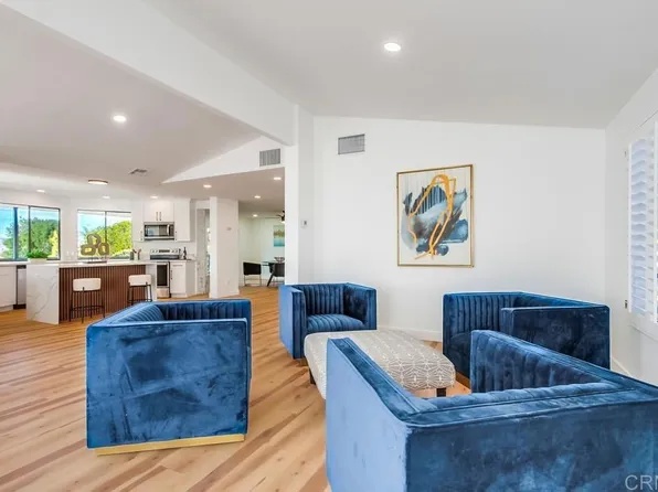 8975 Lawrence Welk Dr Space 320, Escondido, CA 92026