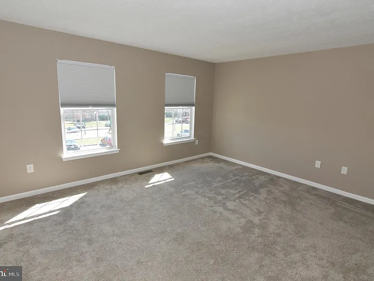 311 Willowbrook Ct — Photo 21