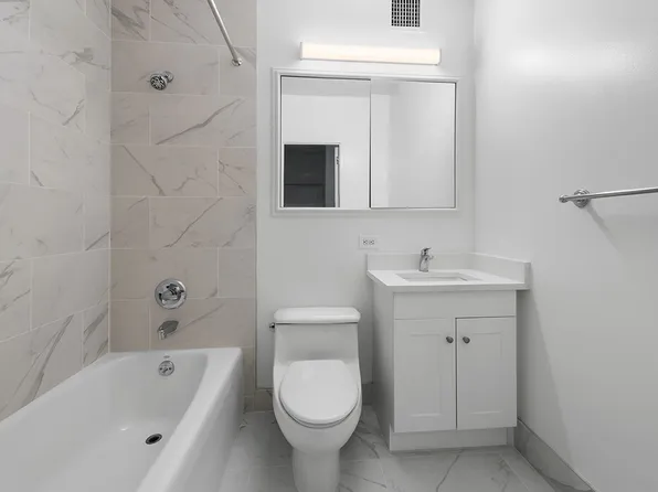 300 East 57th Street image 7 of 8