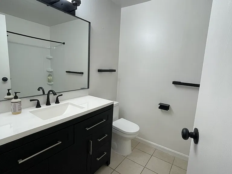 7214 Creekview Dr #3 — Photo 9