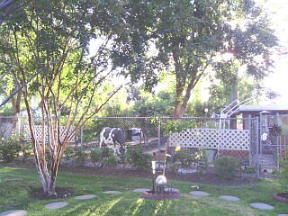 4th image of 10450 De Soto Ave