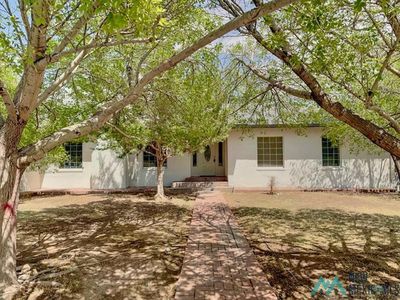 809 S Roselawn Ave, Artesia, NM, 88210