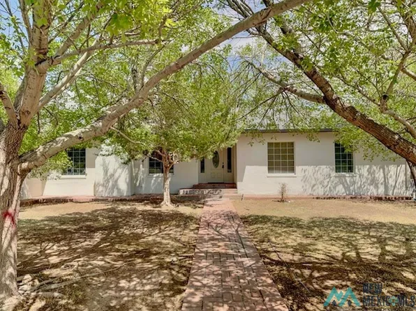 809 S Roselawn Ave, Artesia, NM 88210