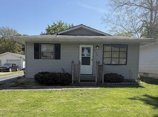 2148 N Church St, Decatur, IL 62526