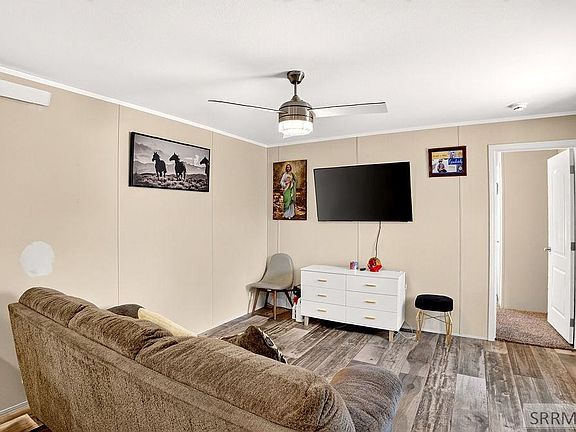 5th image of 1935 5th Ave #37