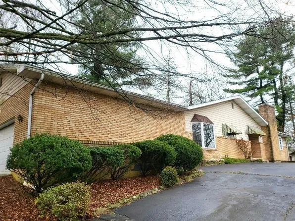 6739 Glen Rd, Coopersburg, PA 18036