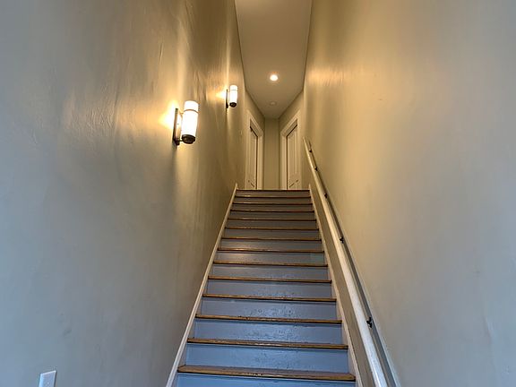 4th image of 4846 N College Ave