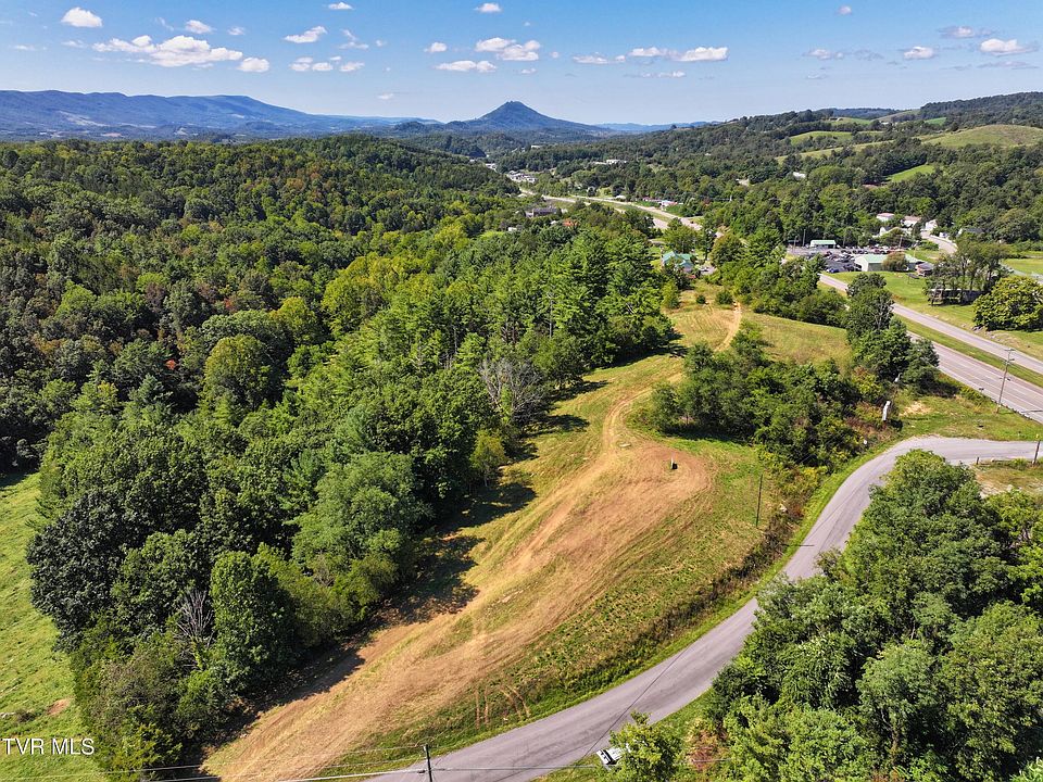 1st image of Willow Springs Rd