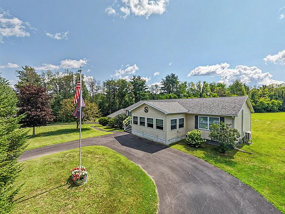 2nd image of 181 River Rd