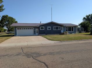 325 Clark Ave, Harvey, ND 58341