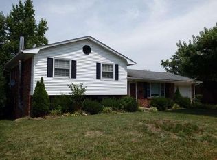 3251 Aqueduct Dr, Lexington, KY 40517