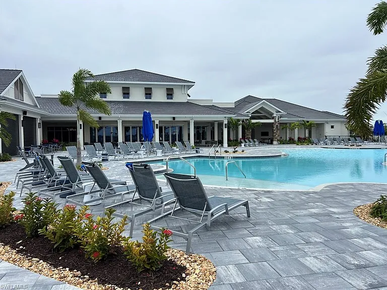 13528 Blue Bay Cir — Photo 32