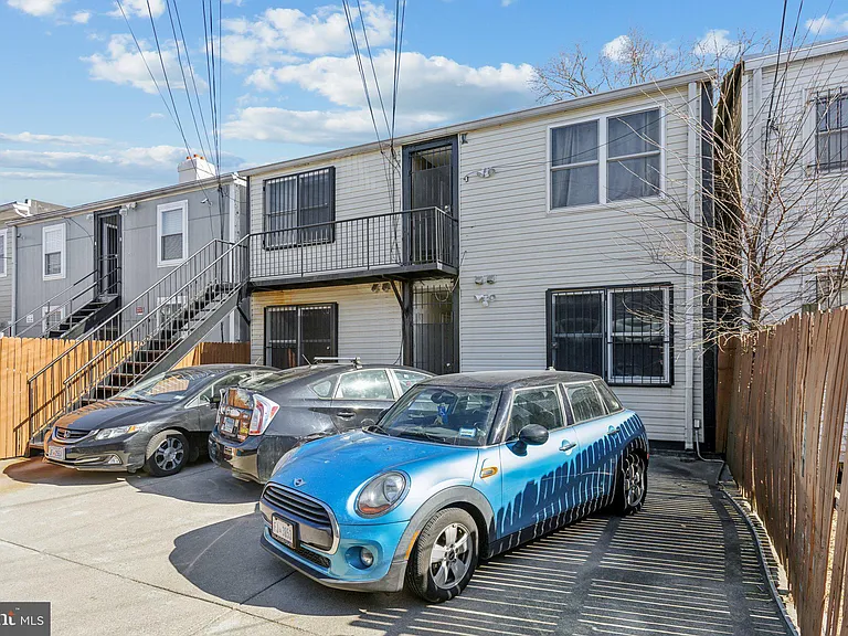 1710 W Virginia Ave NE #202 — Photo 35