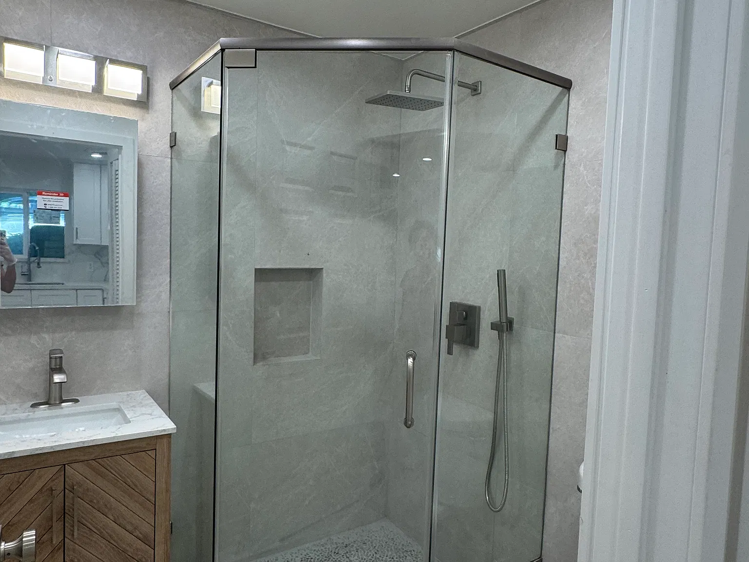 Studio, 350 sqft, $1,800 — Photo 1