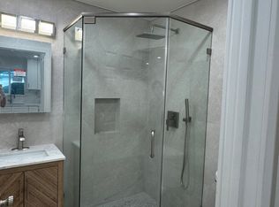 9807 Creemore Dr #A, Tujunga, CA 91042