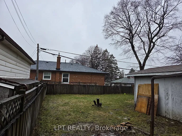 478 Brimley Rd #UPPER ONLY — Photo 3