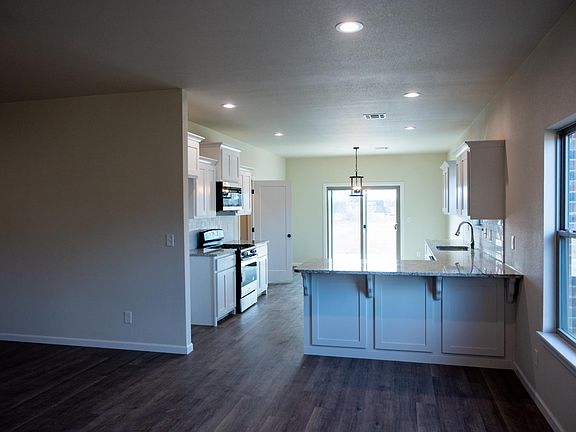 Kitchen and Breakfast Nook