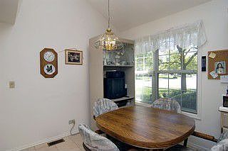 3rd image of 2010 N Evergreen Ave #20