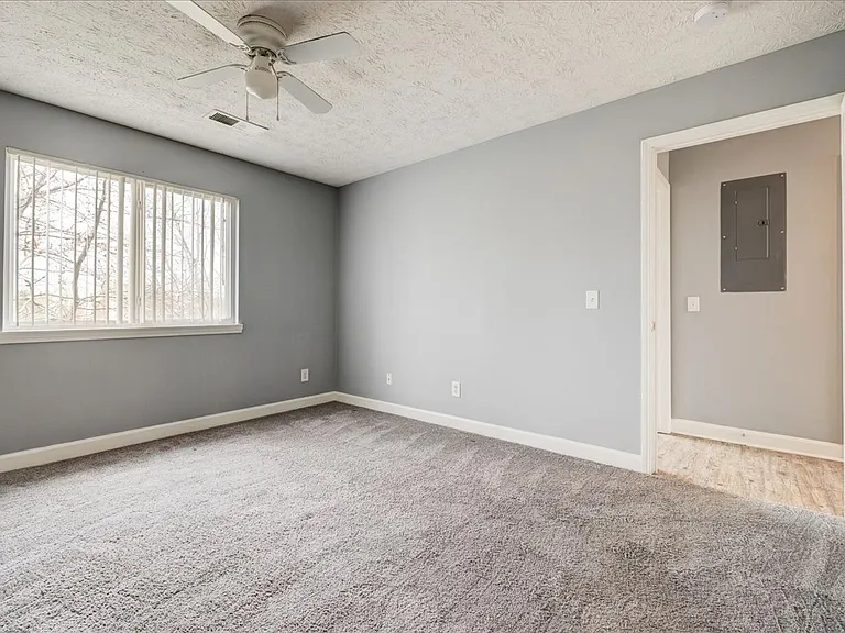 Cross Lake Apartments — Photo 75