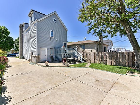 4th image of 4845 Michigan Ave