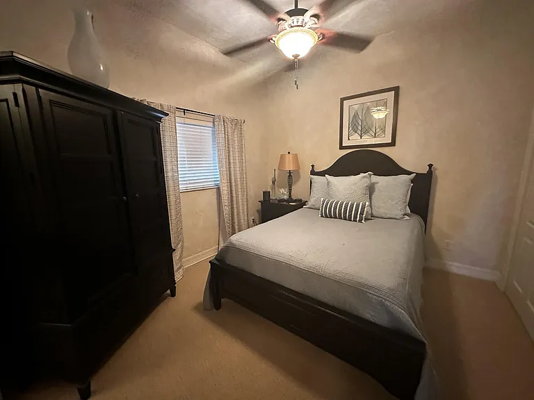 5209 SW 25th Pl — Photo 22
