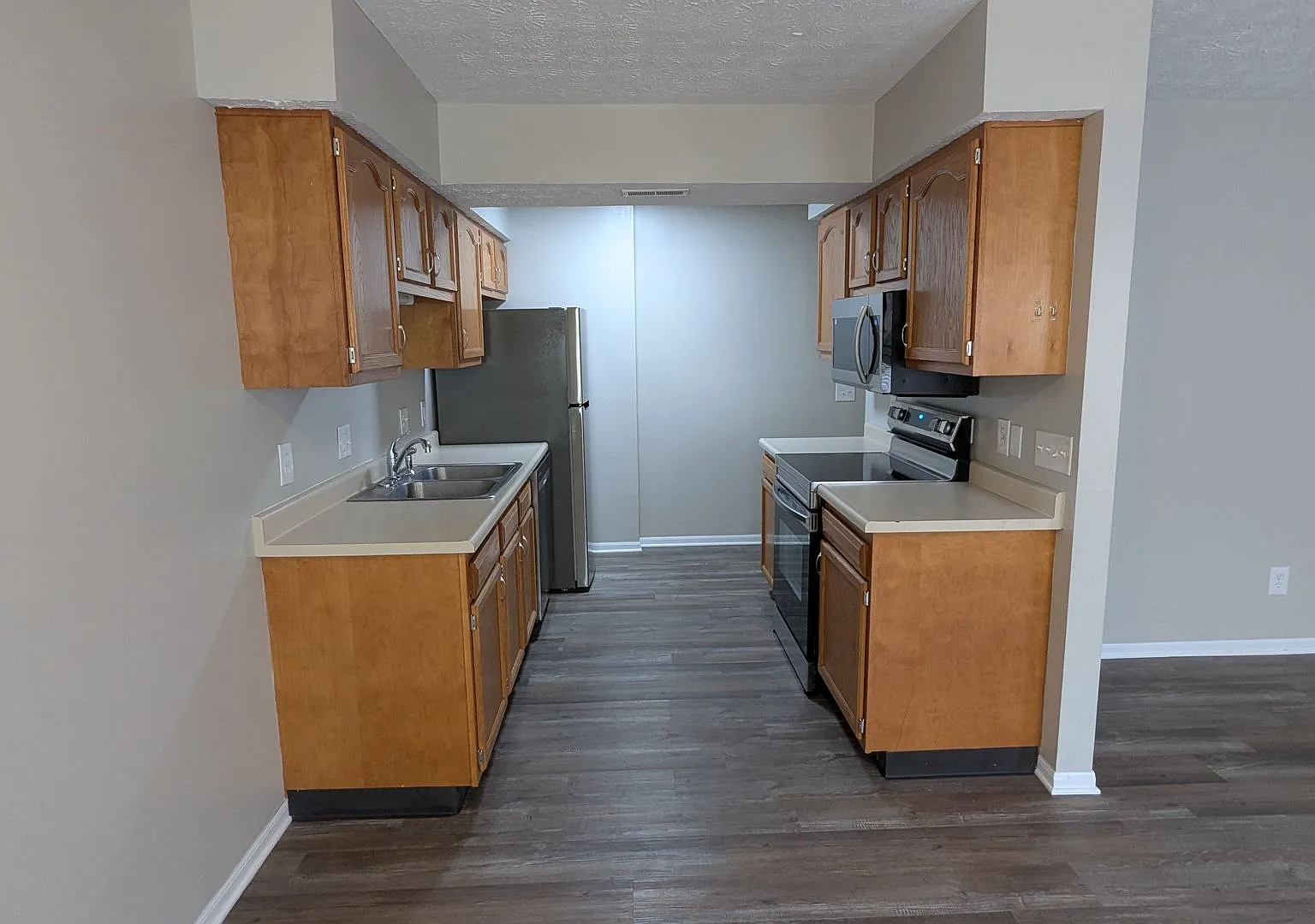 MN Cedar Village (873) — Photo 4