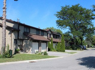 29 Fundy Bay Blvd #44, Toronto, ON M1W3A2