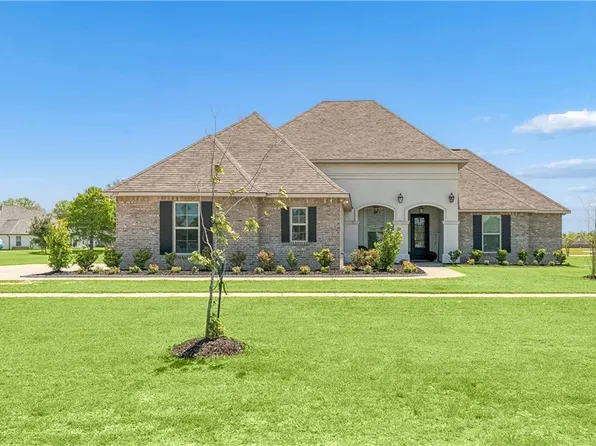 717 Deer Fork Xing, Covington, LA 70435
