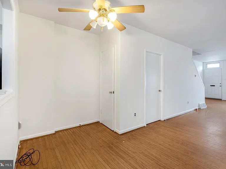 3306 Haverford Ave — Photo 8