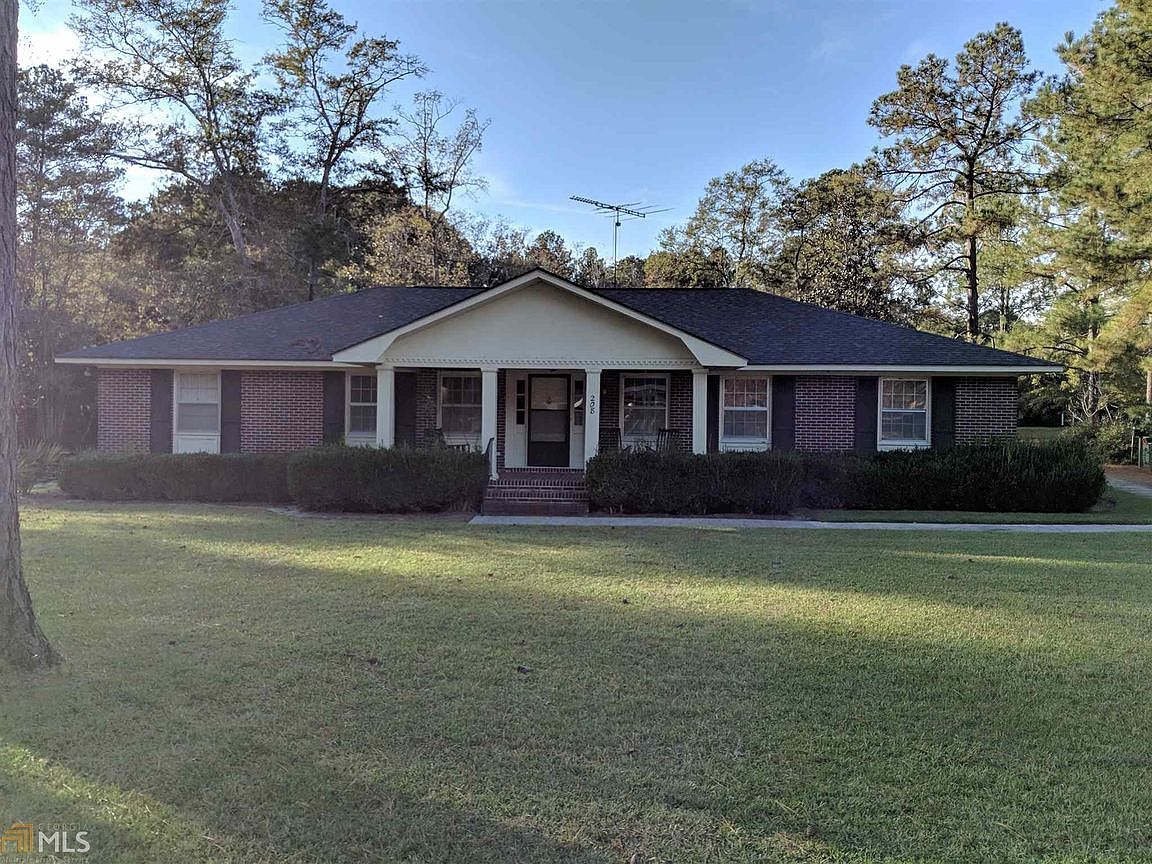 208 S Cromley Rd, Brooklet, GA 30415 Zillow
