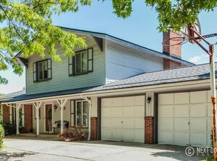 4116 Weymouth Dr SE, Grand Rapids, MI