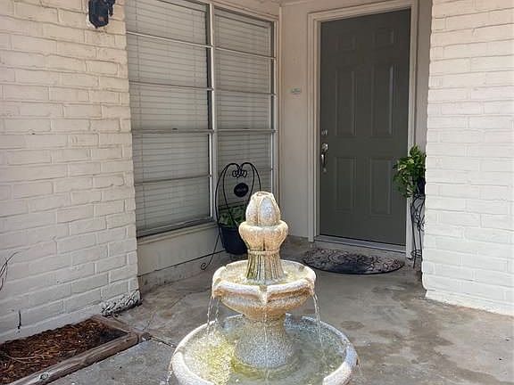 5th image of 11907 Vicdale Dr