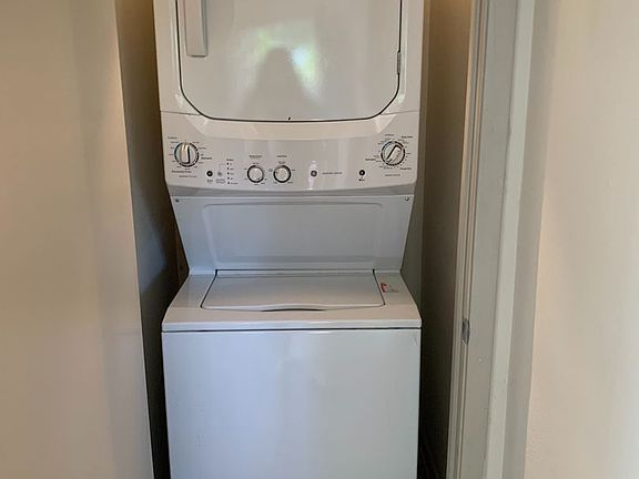 4th image of 4710 Munger Ave #107