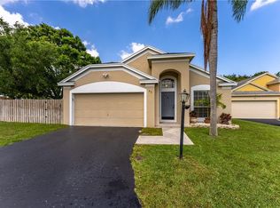 45 Gull Way, Boynton Beach, FL 33436