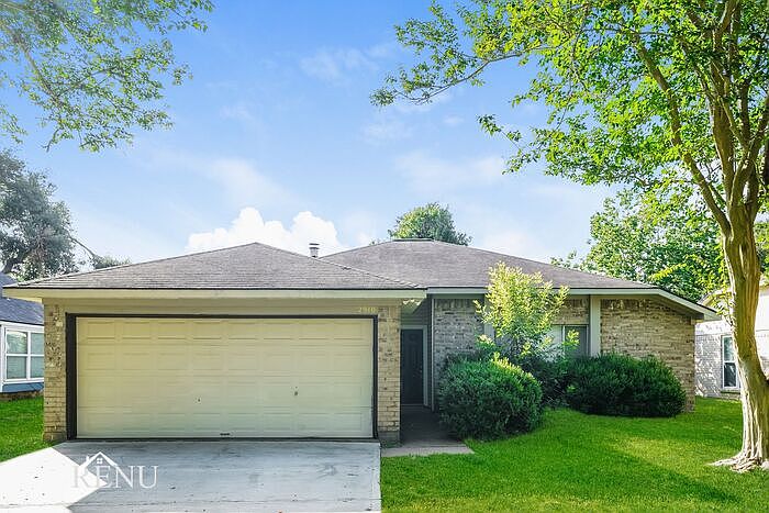 1st image of 2910 Tarpon Dr
